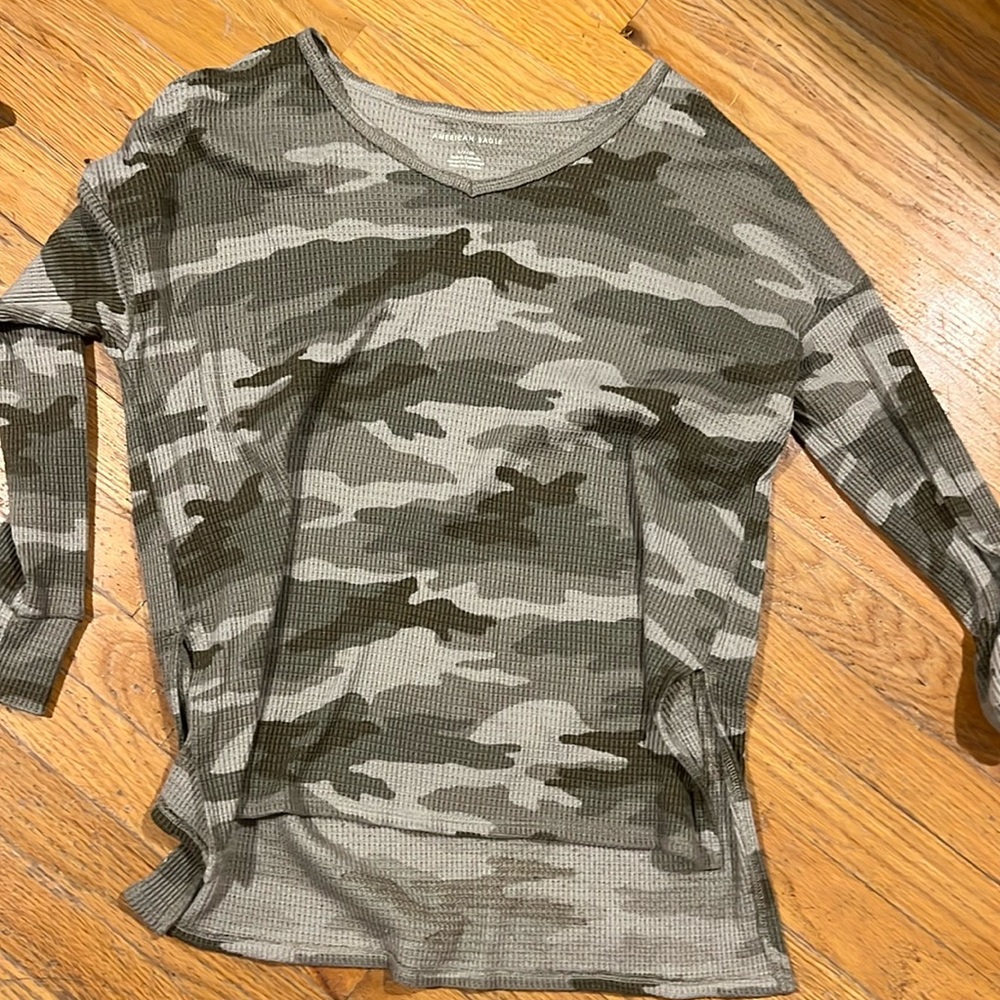 American eagle camo long sleeve